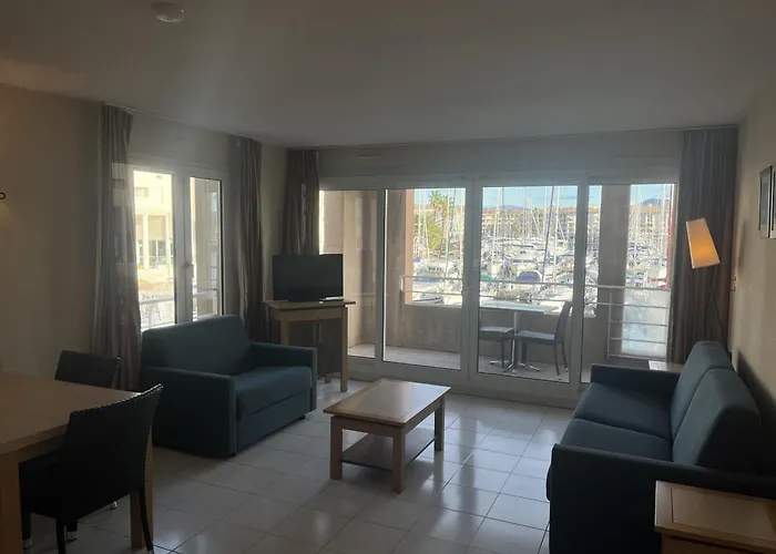 Cap Hermes 107 Magnifique Vue Port 3 Pers *